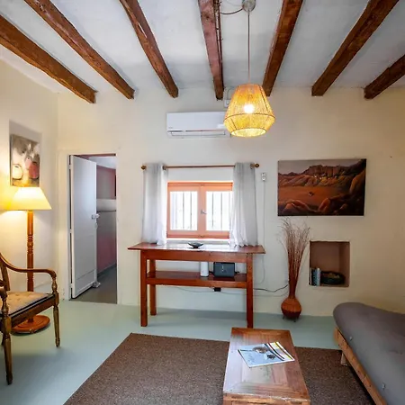 Magaya Hébergement de vacances Parasporos