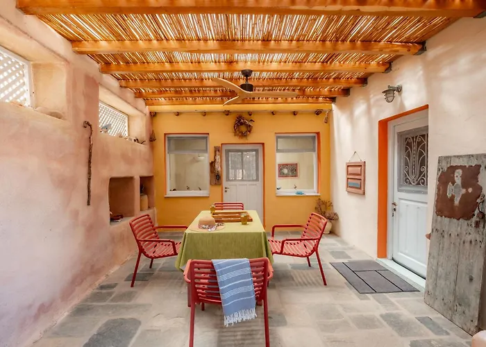 Ferienhaus Magaya Parasporos